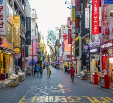 Top 7 Shopping Streets in Seoul You Must Visit